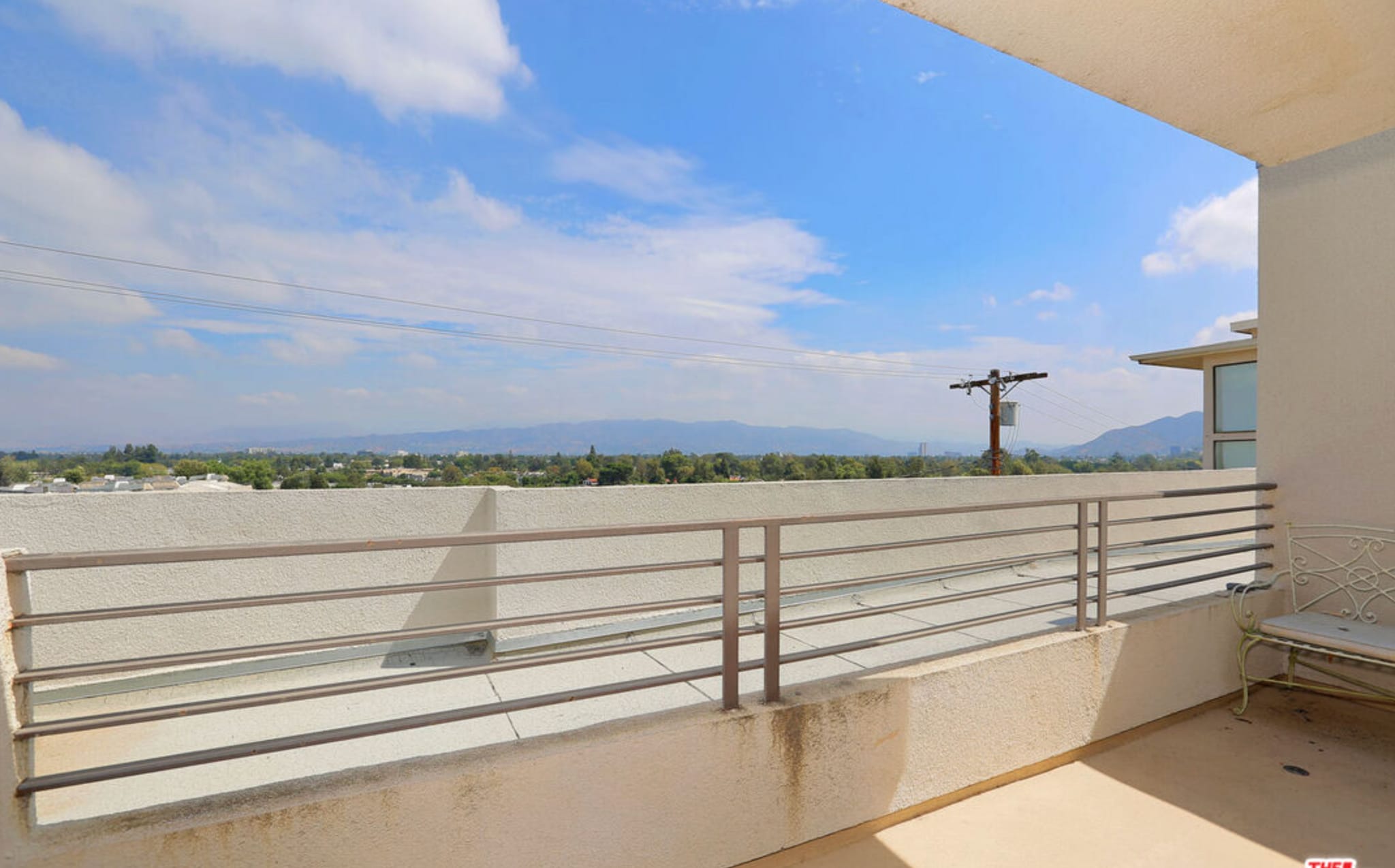 Building Photo - 11851 Laurelwood Dr