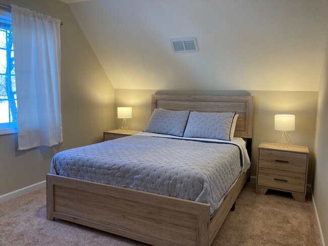 Building Photo - 5190 114th Ave