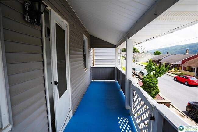 Building Photo - 775 Edgemont Ave