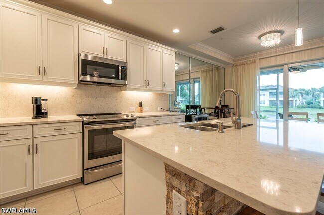 Building Photo - 6954 Avalon Cir