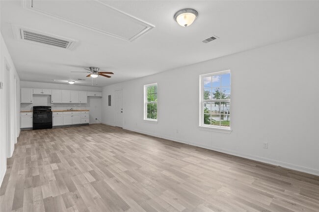 Building Photo - 99 Brownwood Dr