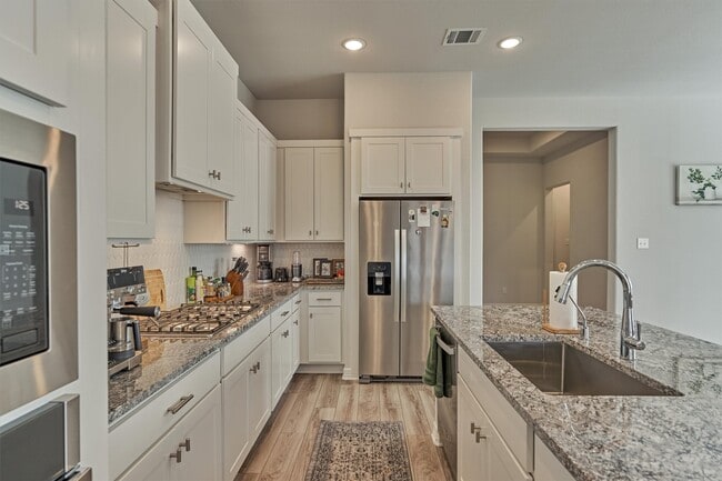 Building Photo - 160 Dove Springs Ct