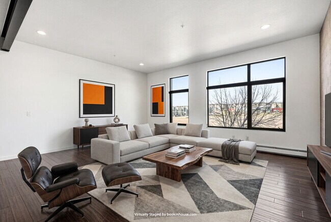 Building Photo - 11582 Colony Row