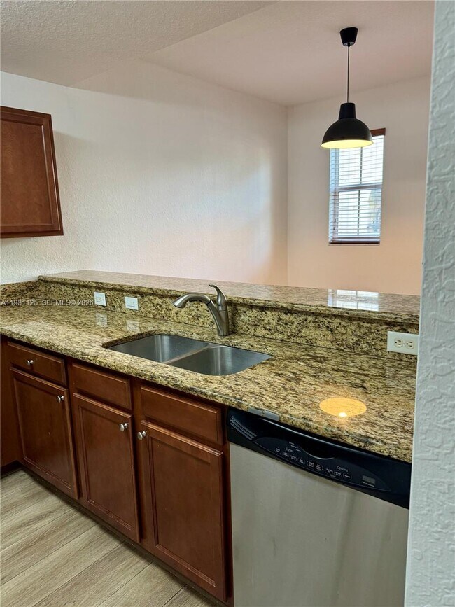 Building Photo - 11401 NW 89th St