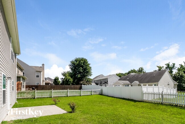 Building Photo - 475 Summergate Dr