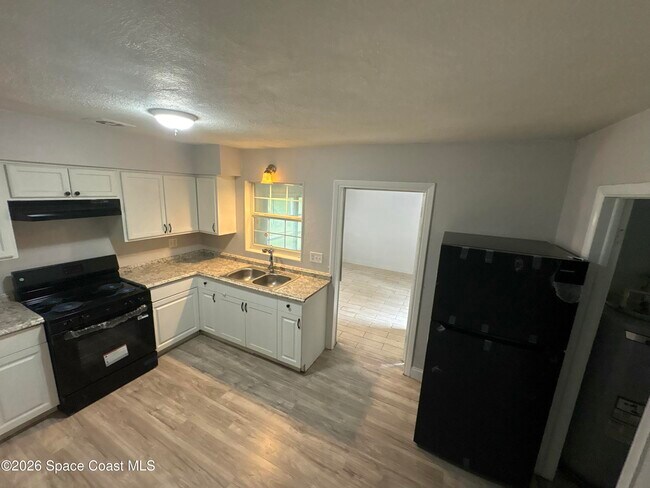 Building Photo - 20822 SW Marine Blvd
