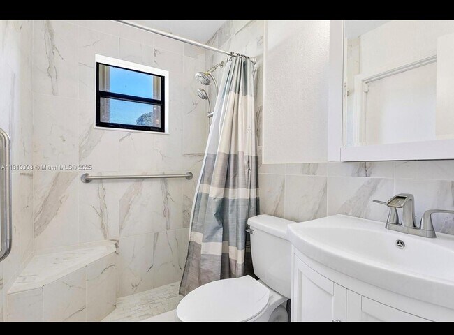 Building Photo - 6160 SW 188th Ave