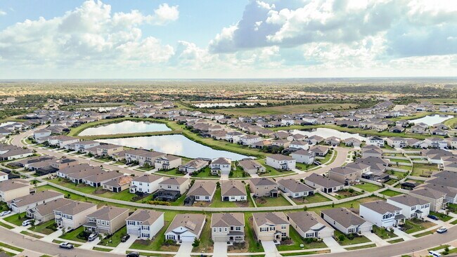 Building Photo - 12744 Lateral Root Dr