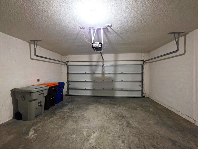 Building Photo - Vero Beach Rentals. Vero Beach Rent, LLC and Property Management Company