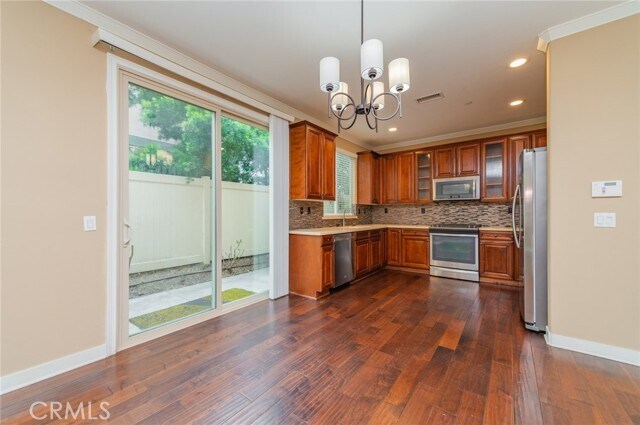 Building Photo - 1351 S Magnolia Ave