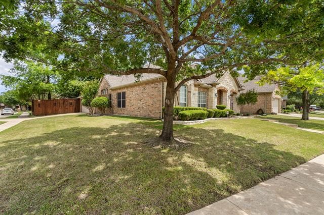 Building Photo - 2404 Windgate Dr