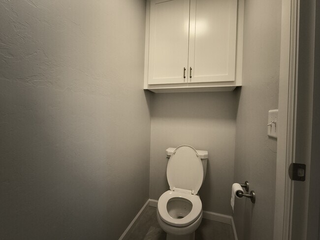 Building Photo - 2832 Wild Rose Ln