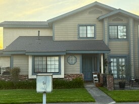 Building Photo - 10885 Walnut St