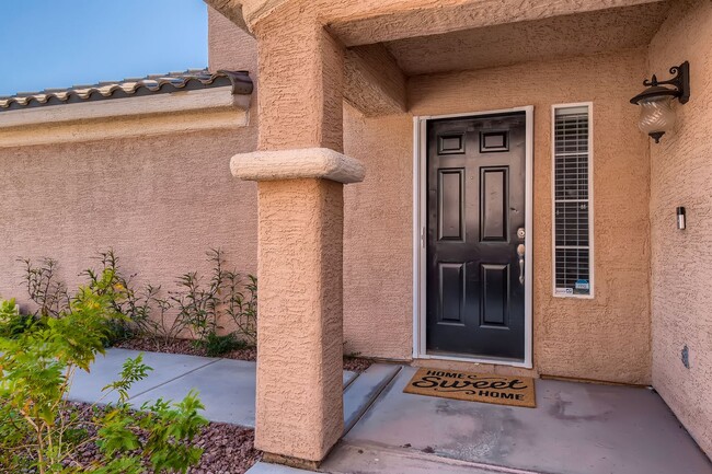 Building Photo - Beautiful 3 bedroom Home Located in the Vi...