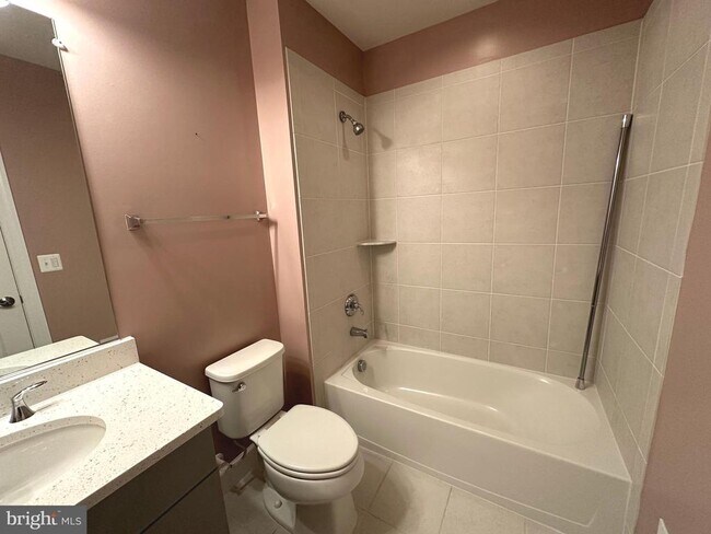 Building Photo - 3697 Ambrose Hills Rd