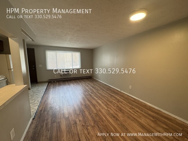 Building Photo - 1909 Ferndale Rd NW