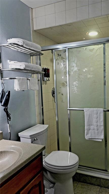 Building Photo - 4215 E Bay Dr