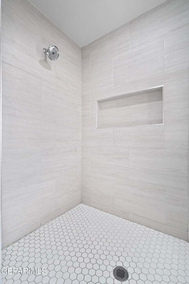 Building Photo - 5004 Alyssa Jade St