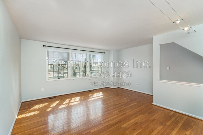 Building Photo - 5028 9th St S