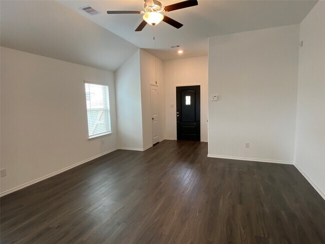 Building Photo - 25918 Steele Flower Dr