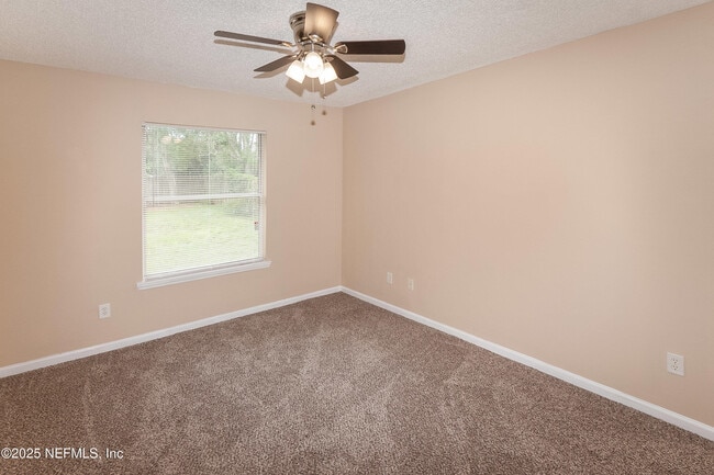 Building Photo - 1282 Summit Oaks Dr E