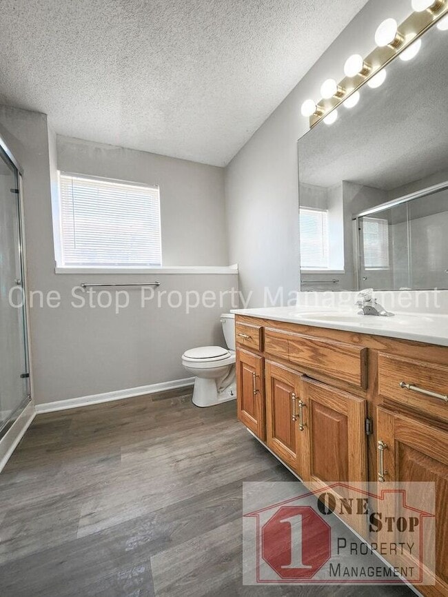 Building Photo - Gorgeous 3-Bedroom, 2-Bathroom home in Ray...