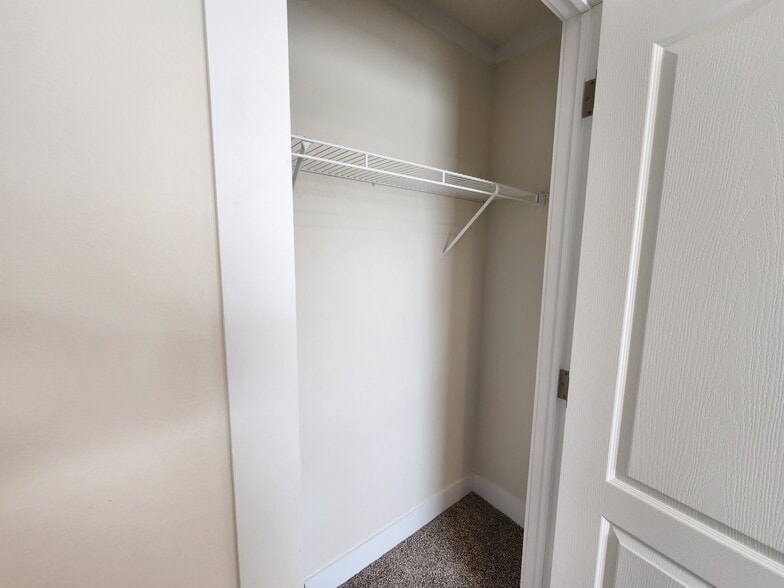 Building Photo - 17 Video Ct