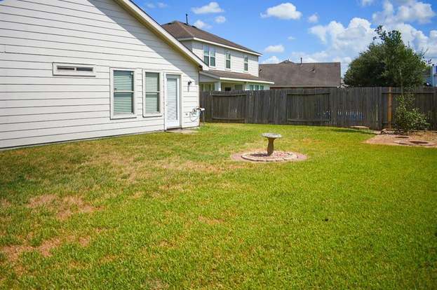 Building Photo - 21235 Bending Green Way