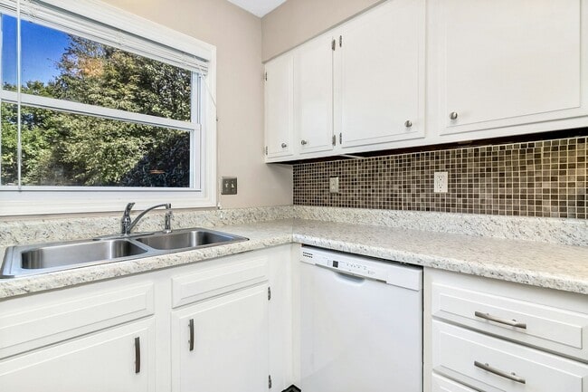 Building Photo - 403 Southway Garden Rd