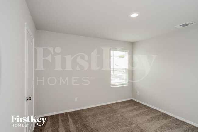 Building Photo - 6441 Cotton Ridge
