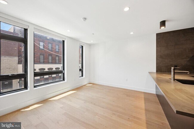 Building Photo - 1433 Fitzwater St