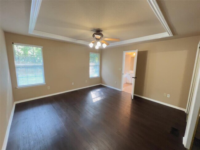 Building Photo - 11800 Kingsridge Terrace
