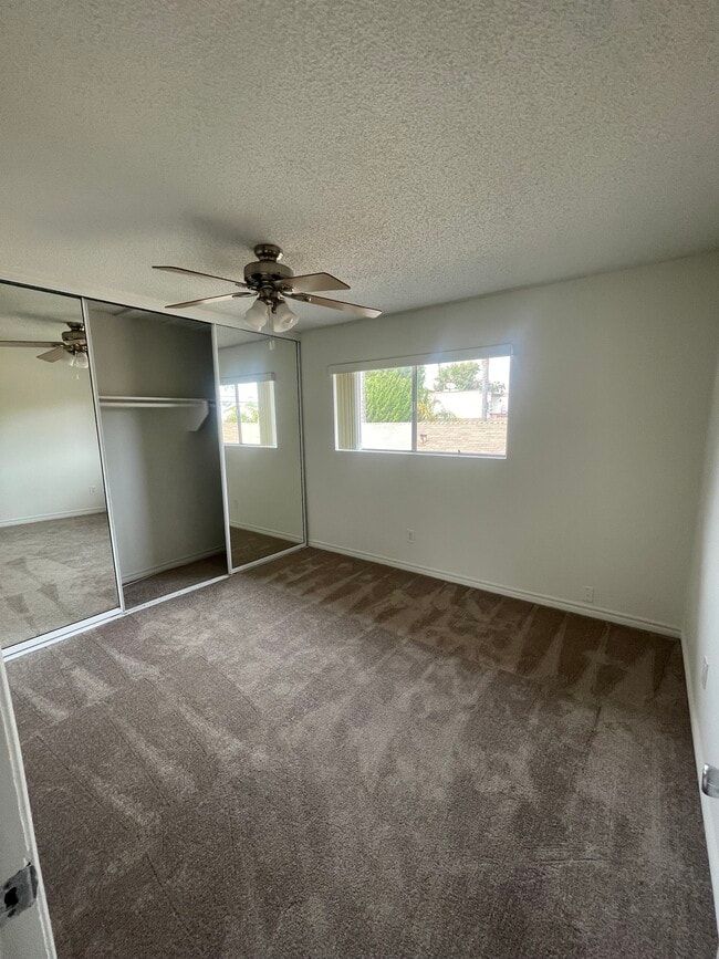 Building Photo - Arlington