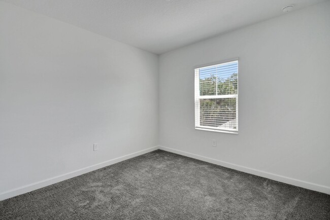 Building Photo - Stunning 4/3 in Gated Dora Parc! Water Views!