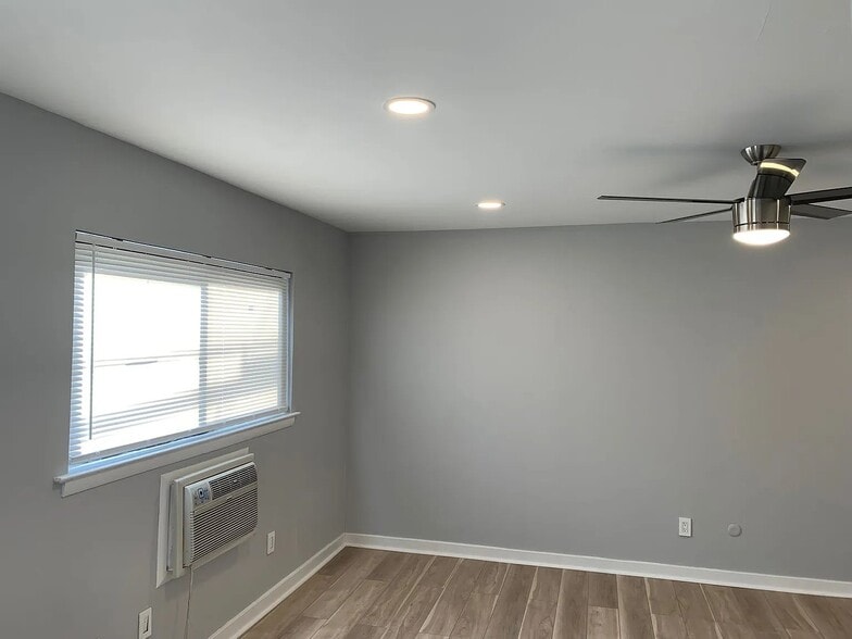 Building Photo - 5424 Rising Sun Ave