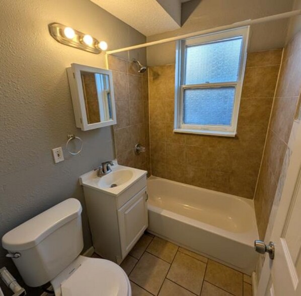 Building Photo - 4004 Keokuk St