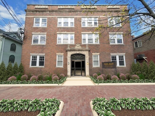 Building Photo - 233 Lafayette St