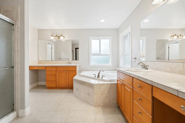 Building Photo - 3522 148th St SE