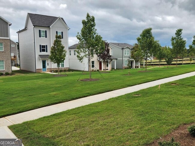 Building Photo - 821 York Aly