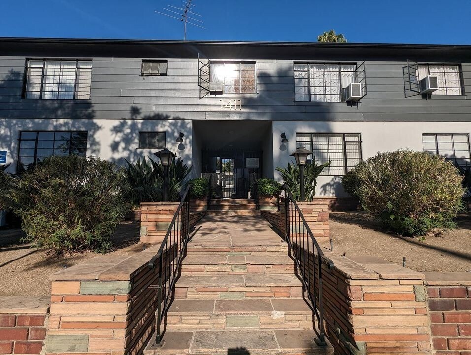 Building Photo - 1411 Laurel Ave