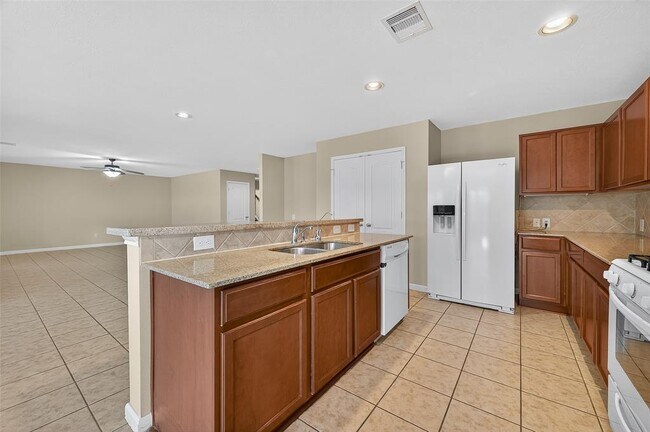 Building Photo - 16506 Lanesborough Dr