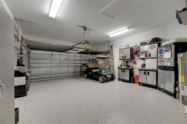 Building Photo - 2068 Sifield Greens Way