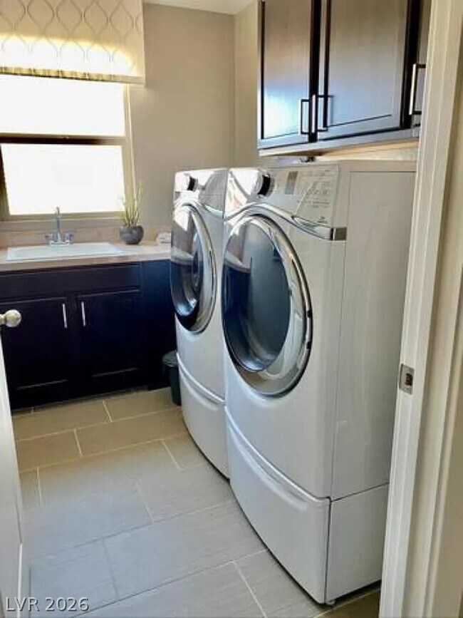 Building Photo - 6845 Black Ash St