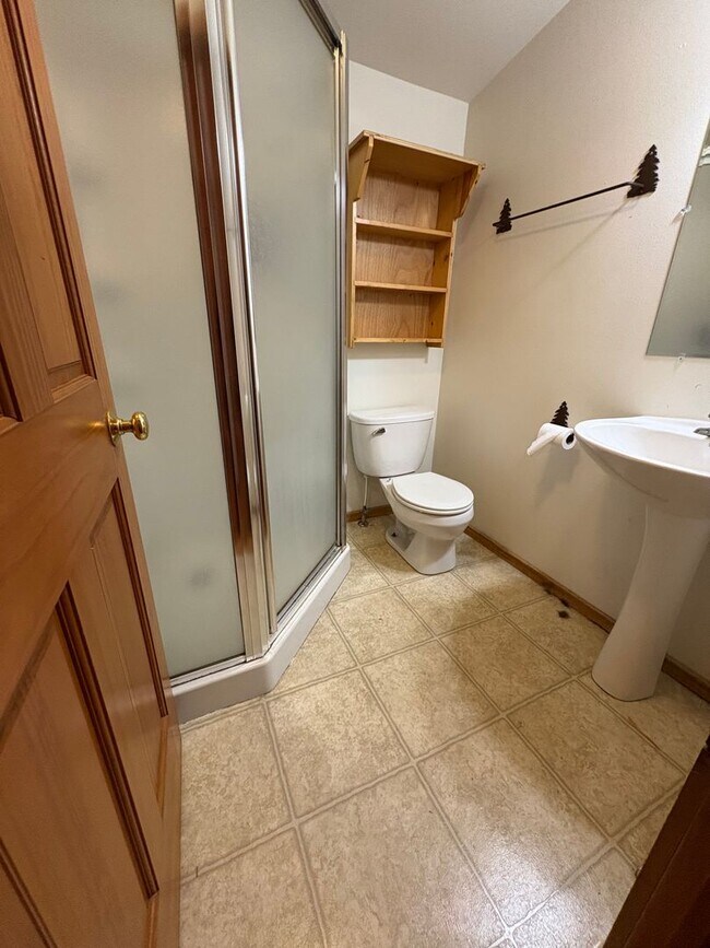 Building Photo - D2D - 01