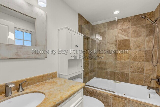 Building Photo - 414 Monterey Ave