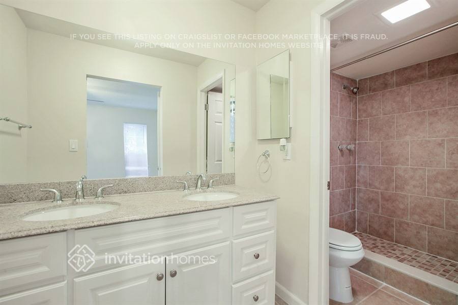 Building Photo - 9361 NW 37th Ct