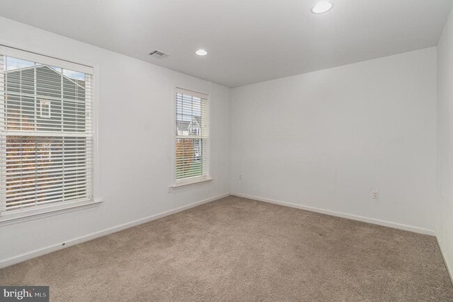 Building Photo - 66 Avery Wy