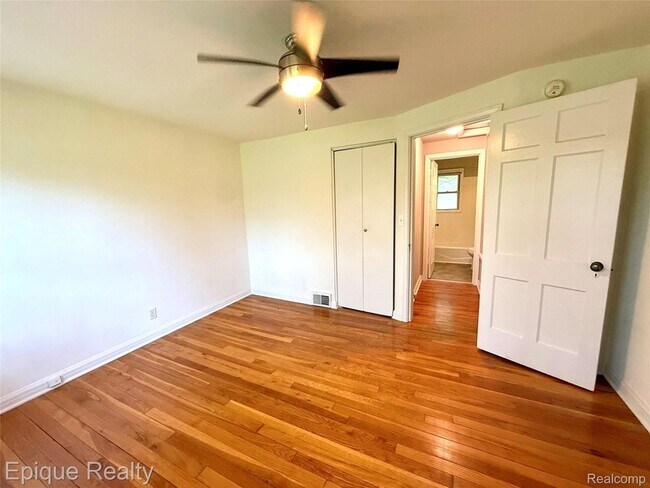 Building Photo - 2824 Whitewood St