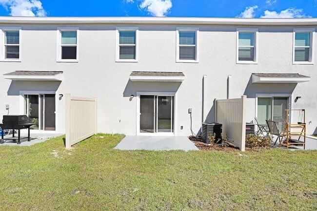 Building Photo - 31298 Paper Birch St