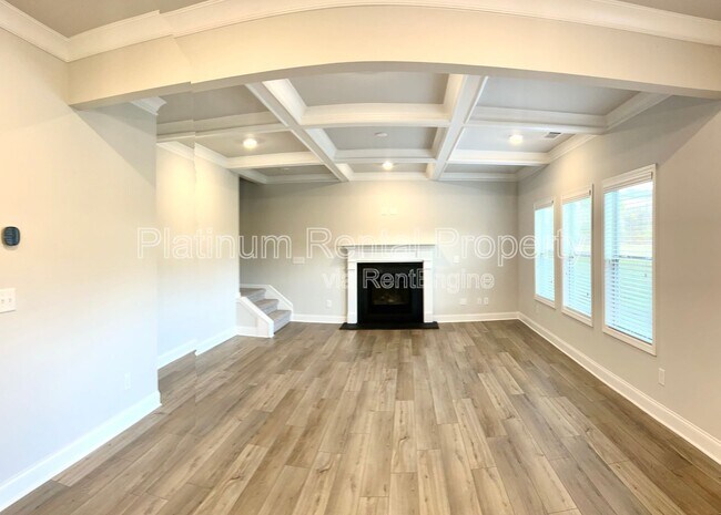 Building Photo - 4579 Silver Oak Dr SW